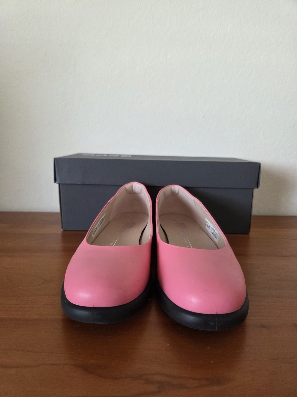 Ecco Pink Slip-On Ballet Flats